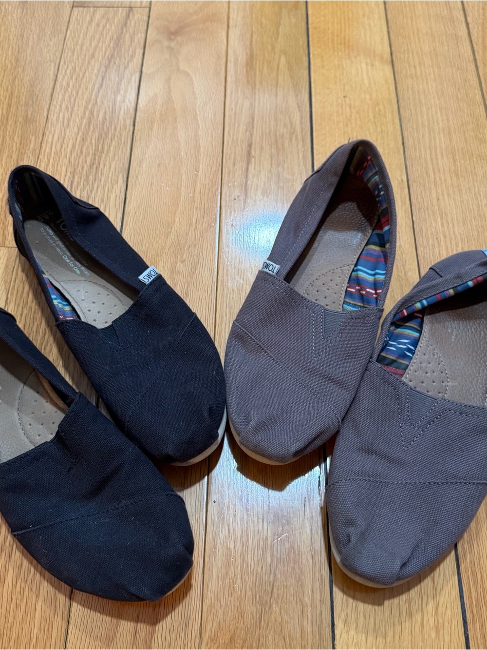 Toms Slip-On Canvas Alpargata in Black and grey
